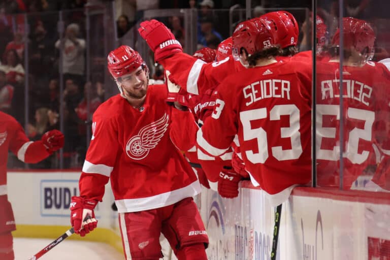 Mustaa valkoisella: NHL-tähdelle todellinen megasopimus