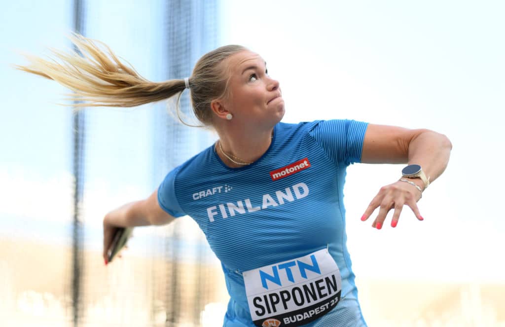 Salla Sipponen romahti MM-kisoissa – vain yksi asia lohdutti Salla Sipponen romahti MM-kisoissa – vain yksi asia lohdutti