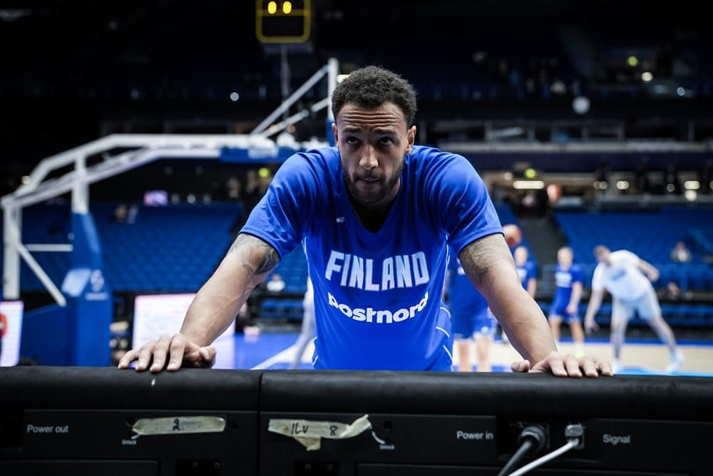 Karhu nappasi taas kovan Susijengi-paluumuuttajan Karhu nappasi taas kovan Susijengi-paluumuuttajan