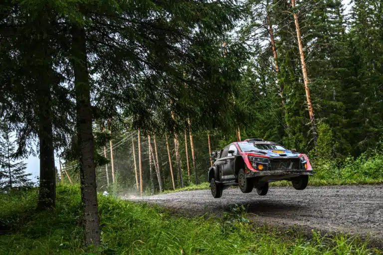 Suomalainen rallikuski sai itsenäisyyspäivänä surkean uutisen – näin hän kommentoi asiaa Iltalehdelle
