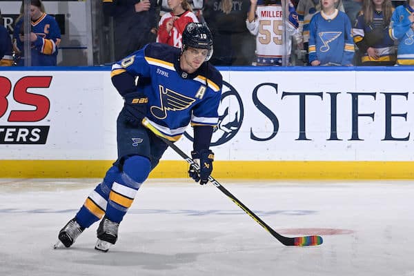 NHL-tähti sai ainutlaatuisen kunnian - tätä hommaa on hoitanut myös Wayne Gretzky NHL-tähti sai ainutlaatuisen kunnian – tätä hommaa on hoitanut myös Wayne Gretzky