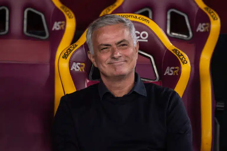 Jose Mourinhosta hurja huhu liikkeellä – Valioliiga kutsuu?