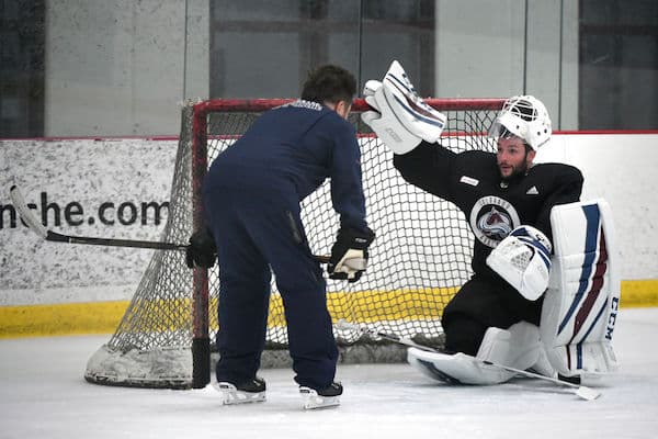 Suomalaisvalmentaja teki massiivisen NHL-sopimuksen Suomalaisvalmentaja teki massiivisen NHL-sopimuksen