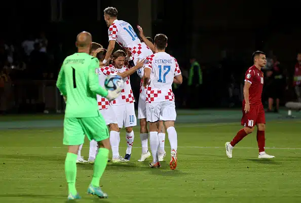 Kroatia varmisti paikkansa EM-kisoissa, Wales jatkokarsintaan Kroatia varmisti paikkansa EM-kisoissa, Wales jatkokarsintaan