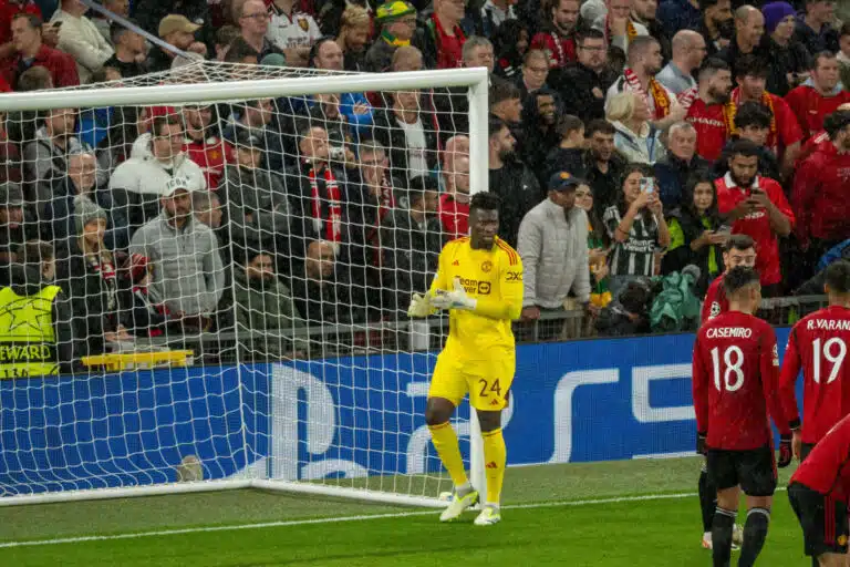 Manchester Unitedille nöyryytys Mestarien liigassa – yksi mies sai kaikkien haukut