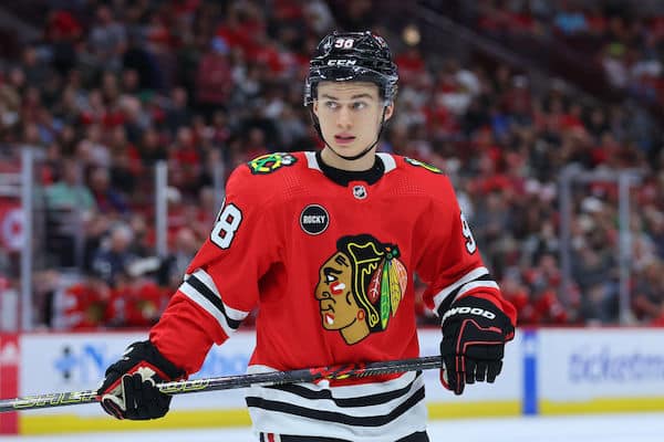 NHL:ssä debytoi heti avauskierroksella todellinen superlupaus - heti ykkösketjussa NHL:ssä debytoi heti avauskierroksella todellinen superlupaus – heti ykkösketjussa