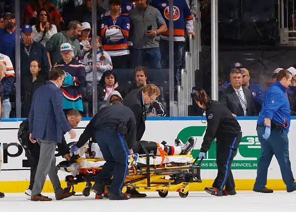 Järkyttävä loukkaantuminen NHL:ssä - ”Kamalaa nähdä tuollaista” Järkyttävä loukkaantuminen NHL:ssä – ”Kamalaa nähdä tuollaista”