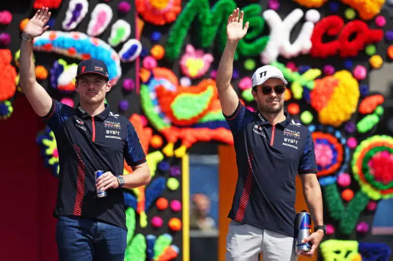 Näin Max Verstappen kommentoi Sergio Perezin potkuja