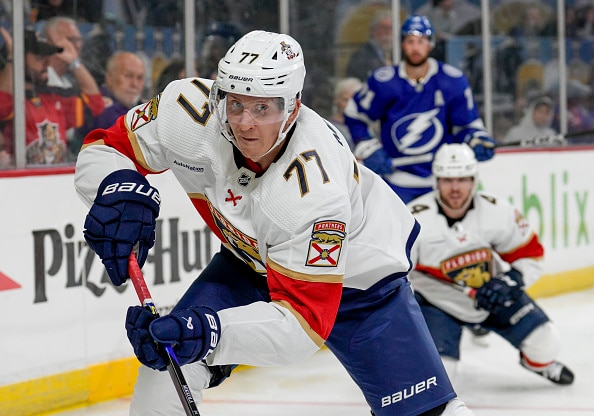 Suomalaispakki järjesti ison rähinän NHL:ssä Suomalaispakki järjesti ison rähinän NHL:ssä