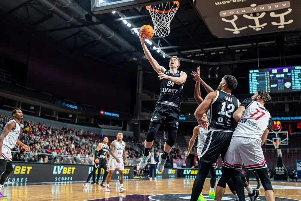 Susijengin tähdet loistivat eurokentillä – suomalaisvalmentajalla tappiollinen debyytti