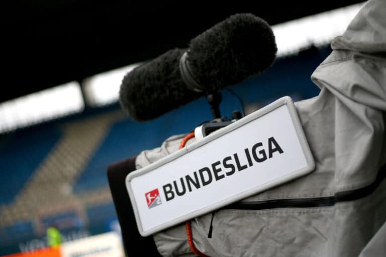 Peräpään joukkueille kyytiä Bundesliigassa, Bayern München dominoi