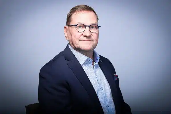 Jääkiekkoliitto sai uuden pomon - voitti äänestyksen selkeästi Jääkiekkoliitto sai uuden pomon – voitti äänestyksen selkeästi