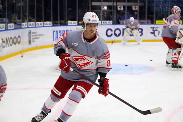 SM-liigassakin pelannut entinen NHL-superlupaus vastasi kriitikoilleen - "Antaa heidän vain puhua" SM-liigassakin pelannut entinen NHL-superlupaus vastasi kriitikoilleen – ”Antaa heidän vain puhua”