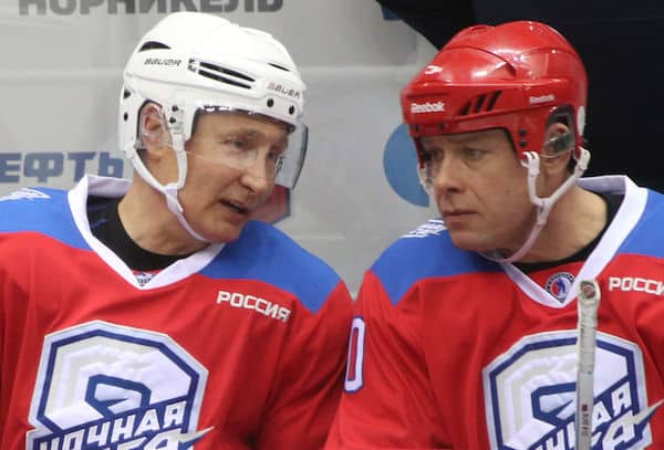 Putinia hännystelevä NHL-legenda kertoi tylystä kohtelustaan ja ylisti Rene Faselia - "Mahtava persoona" Putinia hännystelevä NHL-legenda kertoi tylystä kohtelustaan ja ylisti Rene Faselia – ”Mahtava persoona”