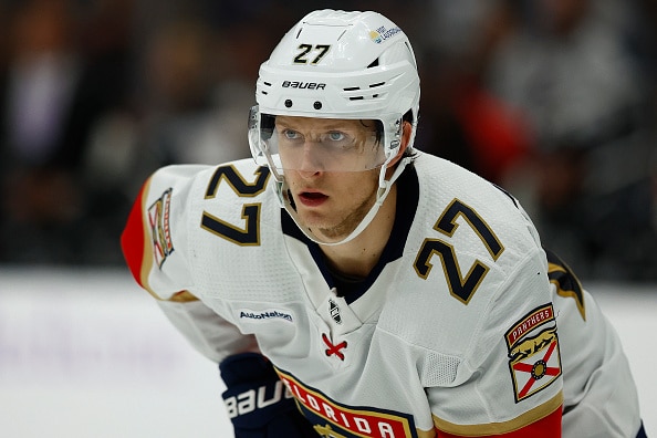 Suomalainen NHL-pelaaja vietti historiallista iltaa Suomalainen NHL-pelaaja vietti historiallista iltaa