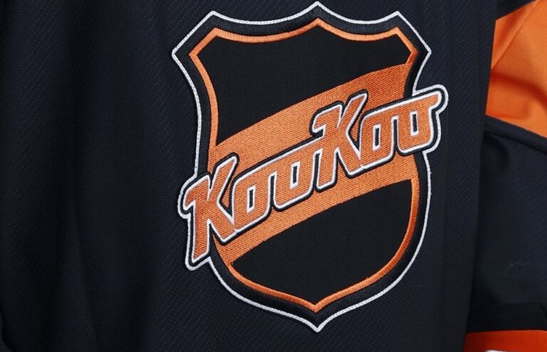 Yllättävä suomalaisnimi teki NHL-sopimuksen