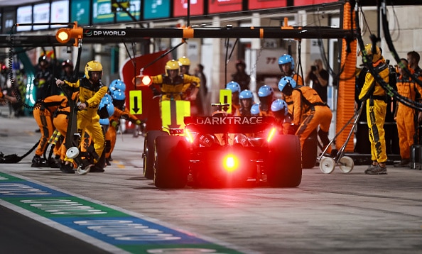 F1-pomo vaatii ripeää toimintaa ja latasi kryptisen arvion: "En kerro teille mikä se on" F1-pomo vaatii ripeää toimintaa ja latasi kryptisen arvion: ”En kerro teille mikä se on”