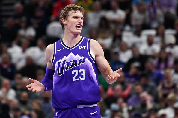 Lauri Markkanen takoi tupla-tuplan - yksi asia kuitenkin huoletti Lauri Markkanen takoi tupla-tuplan – yksi asia kuitenkin huoletti