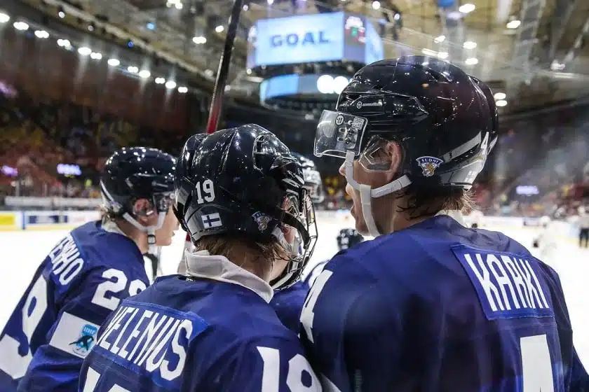 Ruotsin mediassa otettiin kaikki irti Nuorten Leijonien sensaatiomaisesta tappiosta Ruotsin mediassa otettiin kaikki irti Nuorten Leijonien sensaatiomaisesta tappiosta