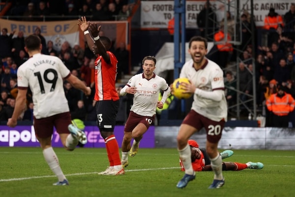 Manchester City kohenteli asemiaan Manchester City kohenteli asemiaan