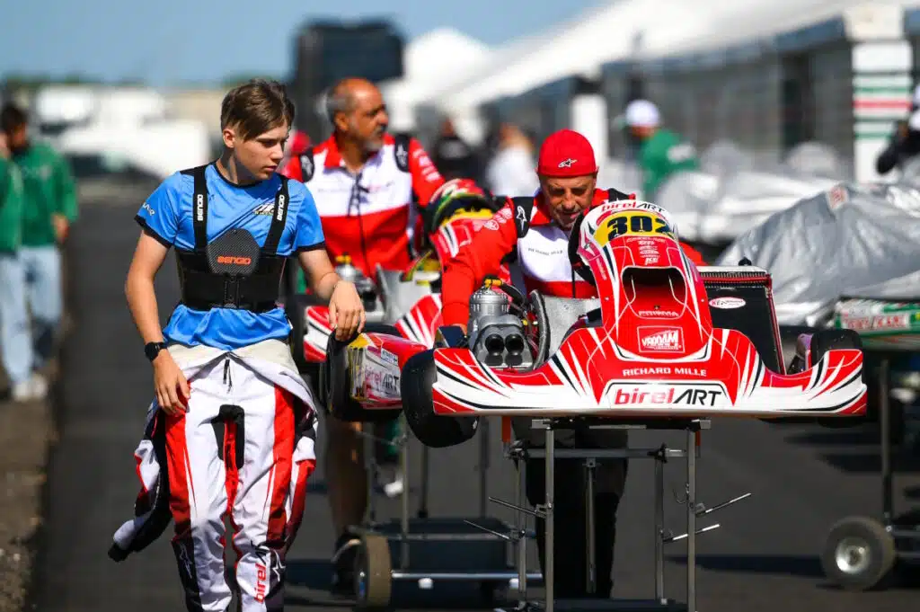 Suomalainen formulalupaus Mika Häkkisen jalanjäljillä Suomalainen formulalupaus Mika Häkkisen jalanjäljillä