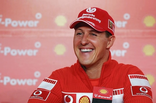 Michael Schumacher hylkäsi Ferrarin kovan tarjouksen Michael Schumacher hylkäsi Ferrarin kovan tarjouksen