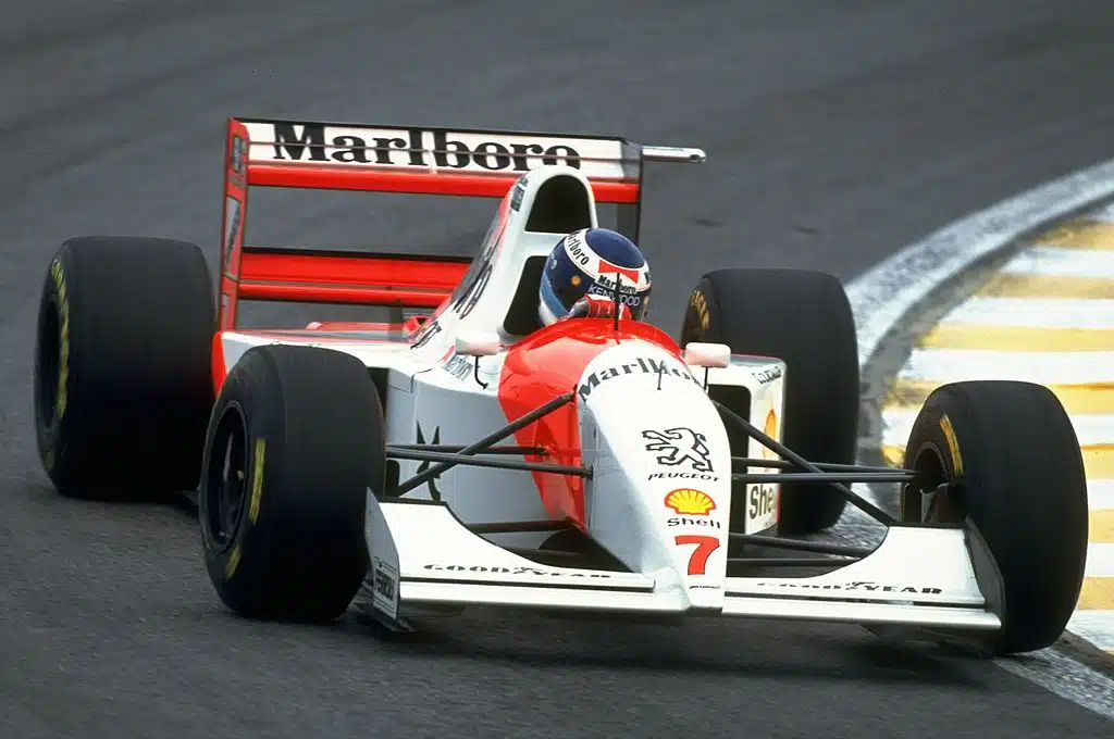 Tupakka vauhditti Formula ykkösiä – Keke Rosberg kärytti tv-haastattelussa Tupakka vauhditti Formula ykkösiä – Keke Rosberg kärytti tv-haastattelussa