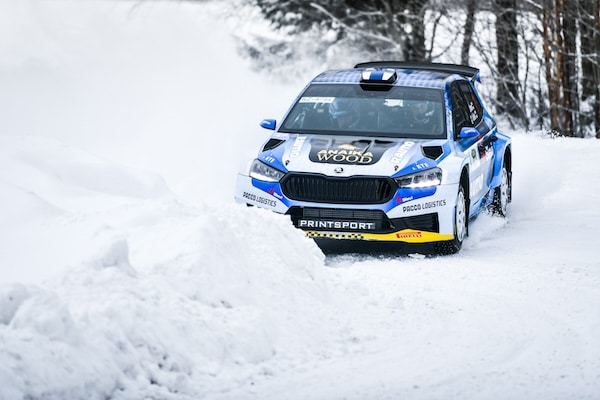 Suomalainen rallilupaus oli täysin omaa luokkaansa - Grönholm muni pahasti viimeisellä pätkällä Suomalainen rallilupaus oli täysin omaa luokkaansa – Grönholm muni pahasti viimeisellä pätkällä