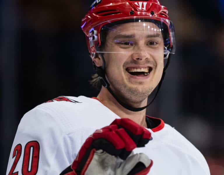 Joukkuekaveri hämmästeli suomalaisen NHL-tähden taidonnäytettä – ”En tiedä miten hän näki minut”