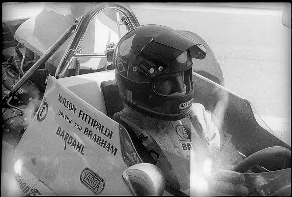 Entinen F1-kuski sai sydänpysähdyksen juhla-aterialla Entinen F1-kuski sai sydänpysähdyksen juhla-aterialla