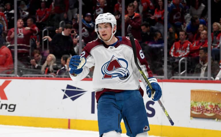 Artturi Lehkonen loisti Coloradon tyrmäysvoitossa
