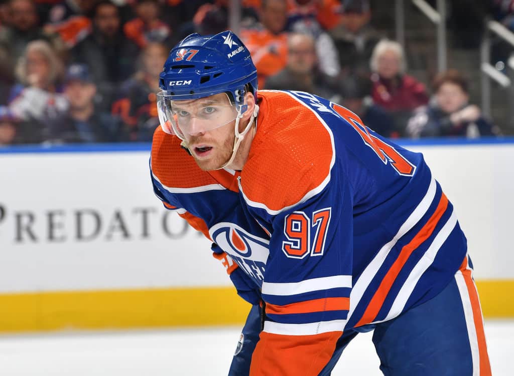 Edmontonin supertähti ylsi huimaan temppuun - jätti Jari Kurrin taakseen Edmontonin supertähti ylsi huimaan temppuun – jätti Jari Kurrin taakseen