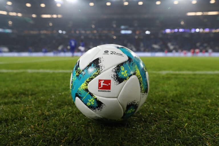 Saksalaislegenda Michael Ballack myönsi seurustelevansa edesmenneen poikansa ystävän kanssa – ikäero järkyttää