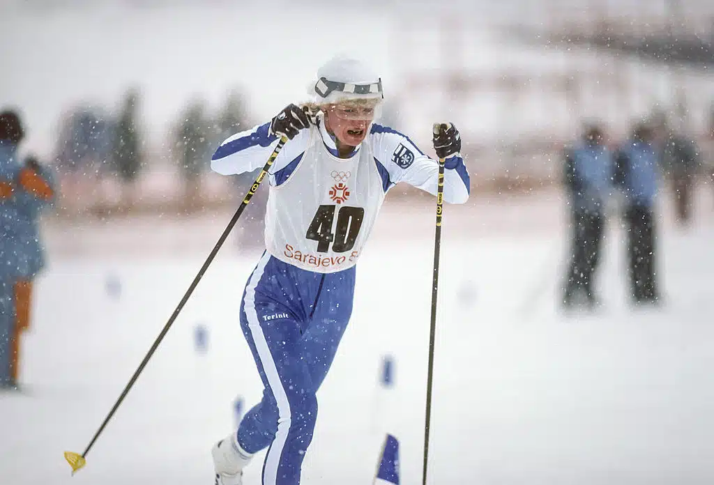 Kirkollinen skandaali kuohutti Marja-Liisa Kirvesniemen olympiahuumassa