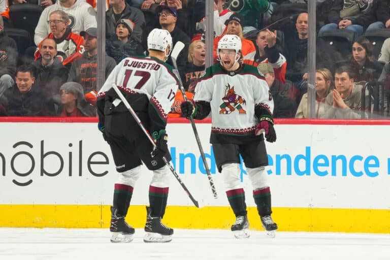 Matias Maccelli osui kahdesti – Arttu Hyryn pistetili auki NHL:ssä