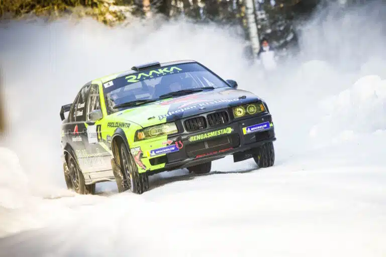 Rallisprintin SM-sarja alkoi legendaarisissa maisemissa