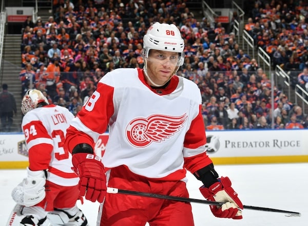 Detroit Red Wings järjesti murskajaiset NHL:ssä - Patrick Kane liekehti Detroit Red Wings järjesti murskajaiset NHL:ssä – Patrick Kane liekehti