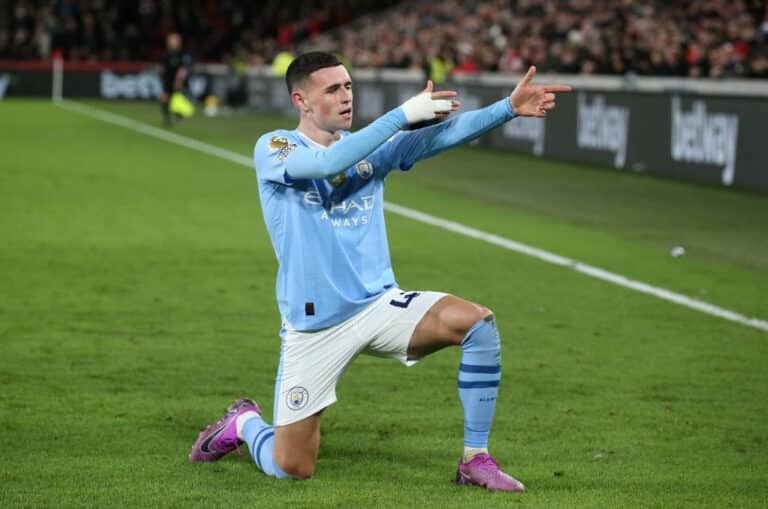 Manchester City -tähti tekemässä historiallisen suuren sopimuksen