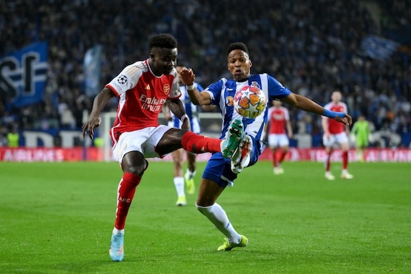 Arsenal on vaarassa pudota Mestarien liigasta Arsenal on vaarassa pudota Mestarien liigasta