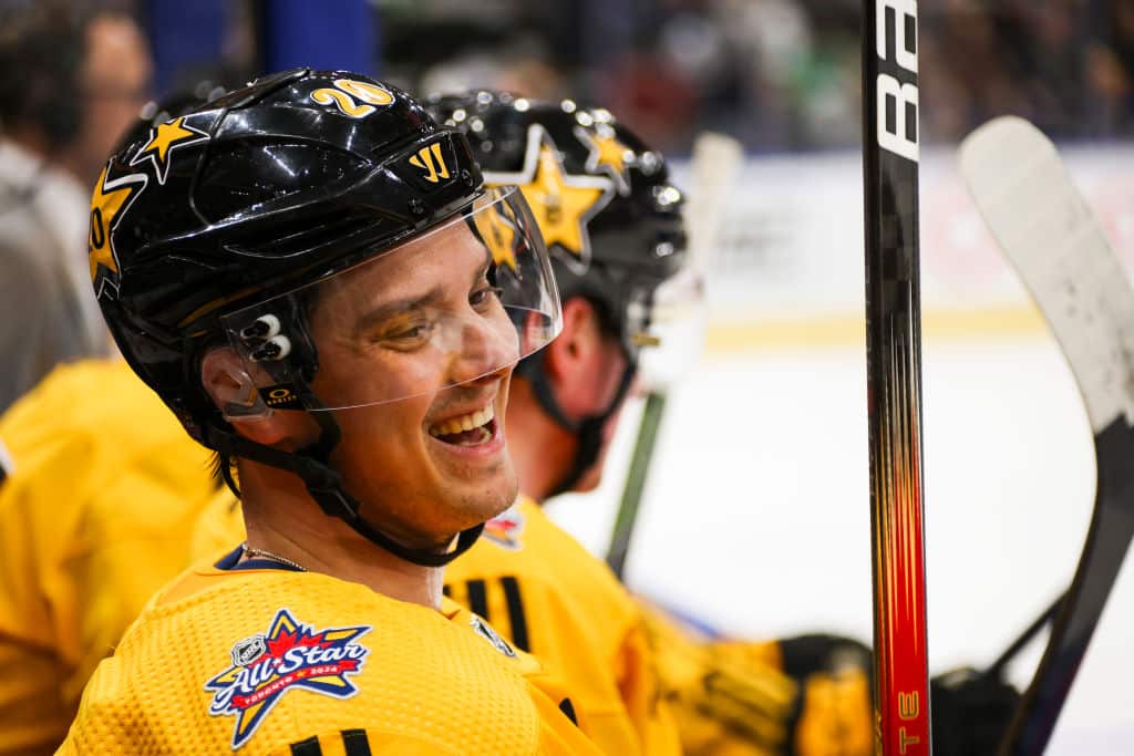 Sebastian Aho sanoi sen suoraan – ei pitänyt kohtelustaan NHL:n tähdistötapahtumassa