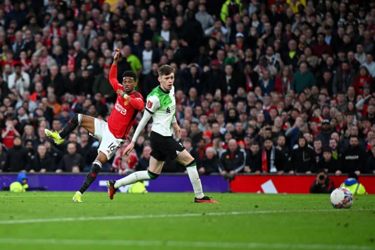 Manchester United on sorvaamassa jättimäistä sopimusta