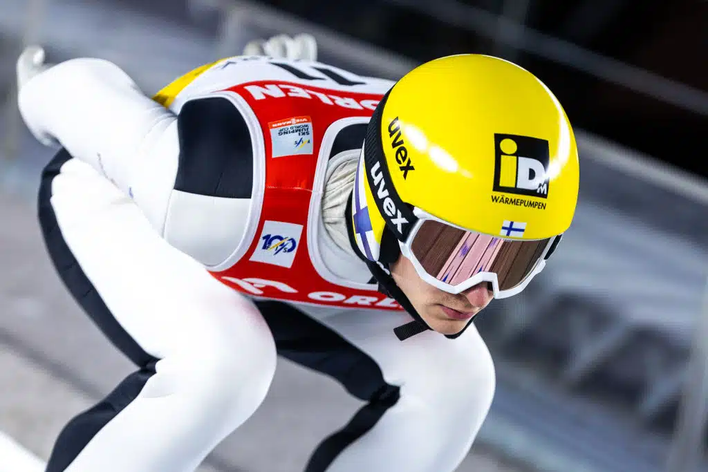 YLE: Suomalaismäkihyppääjälle karmeita uutisia – ”Vähän joutui itseään keräilemään”