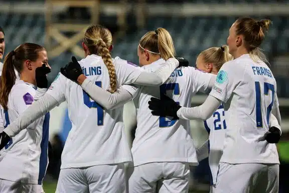 Helmareille valitettavia takaiskuja