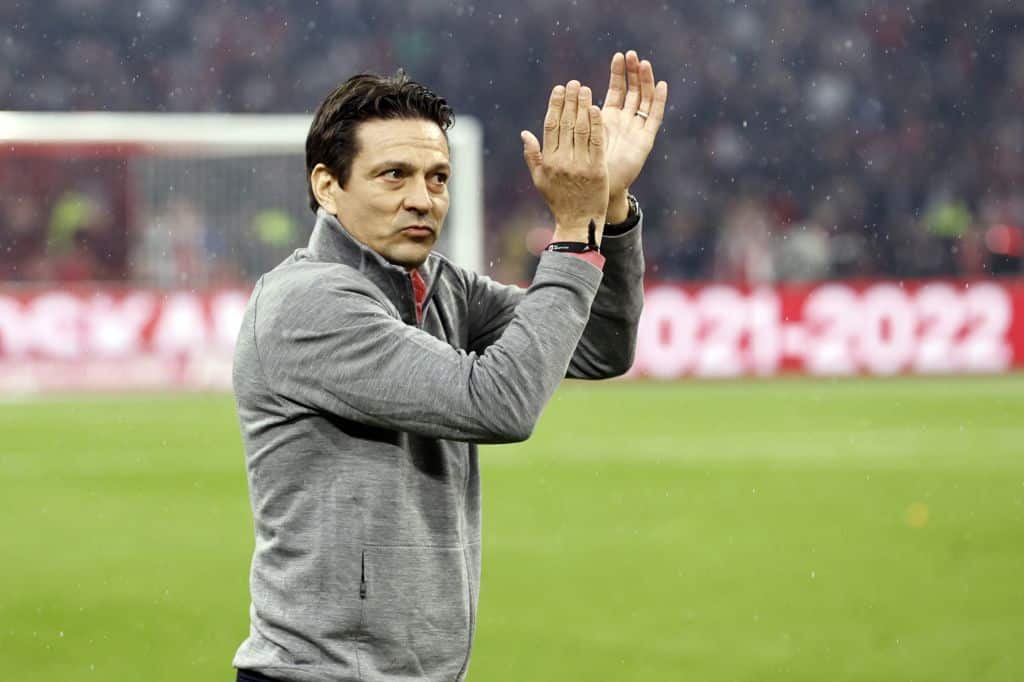 Jari Litmanen palaa pelikentille Jari Litmanen palaa pelikentille