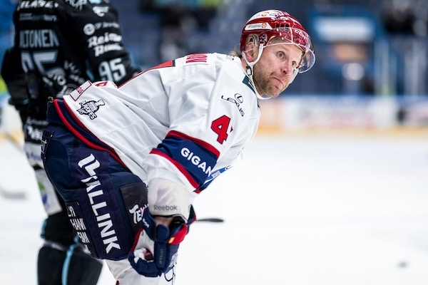 HIFK jatkoi puhdasta sarjaansa Leo Komarovin hurjan tehoillan myötä - Leijonalegendan tuska sai sen sijaan jatkoa HIFK jatkoi puhdasta sarjaansa Leo Komarovin hurjan tehoillan myötä – Leijonalegendan tuska sai sen sijaan jatkoa