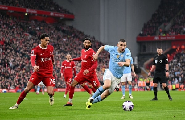 Valioliigassa nähdään uskomaton kevät - Liverpool nousi tasapeliin Man Cityn kanssa Valioliigassa nähdään uskomaton kevät – Liverpool nousi tasapeliin Man Cityn kanssa