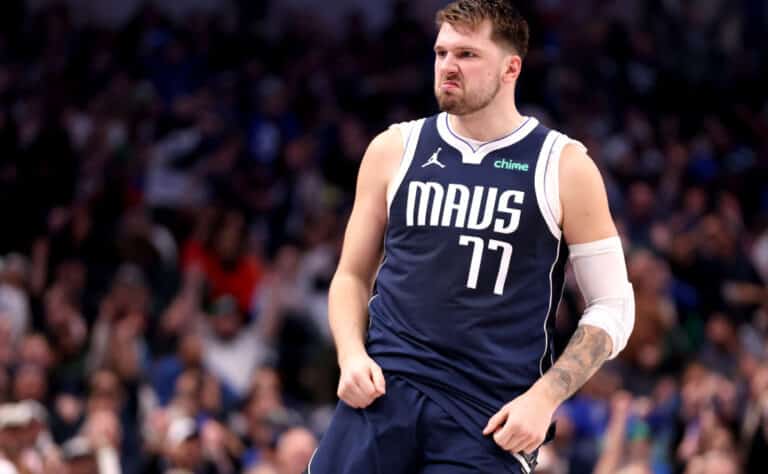 NBA:n supertähti kaupattiin megakaupassa – avasi nyt suunsa