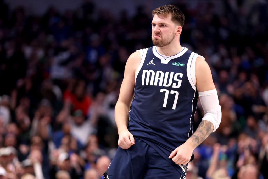 Supertähti venytti mestaruusratkaisua - rajut lukemat taululle NBA:ssa Supertähti venytti mestaruusratkaisua – rajut lukemat taululle NBA:ssa
