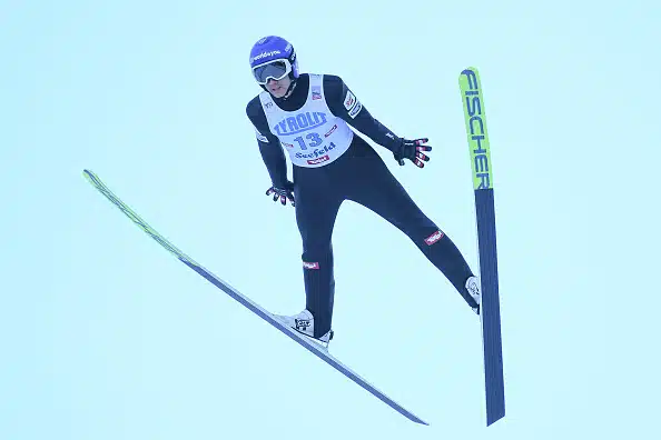 Ylipitkä hyppy Salpausselällä – Mario Seidl ambulanssikyydillä sairaalaan