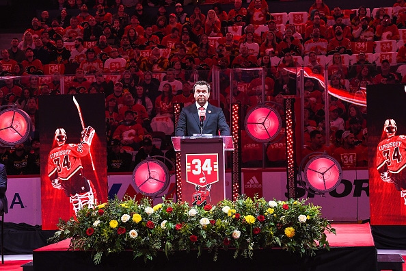 Suomalaiselle NHL-legendalle komea huomionosoitus